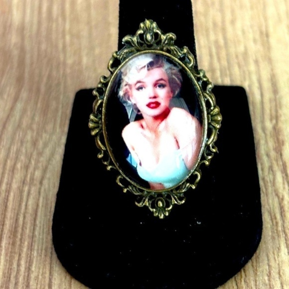 Marilyn Monroe Victorian Style Adjustable Ring, Handmade, NWT